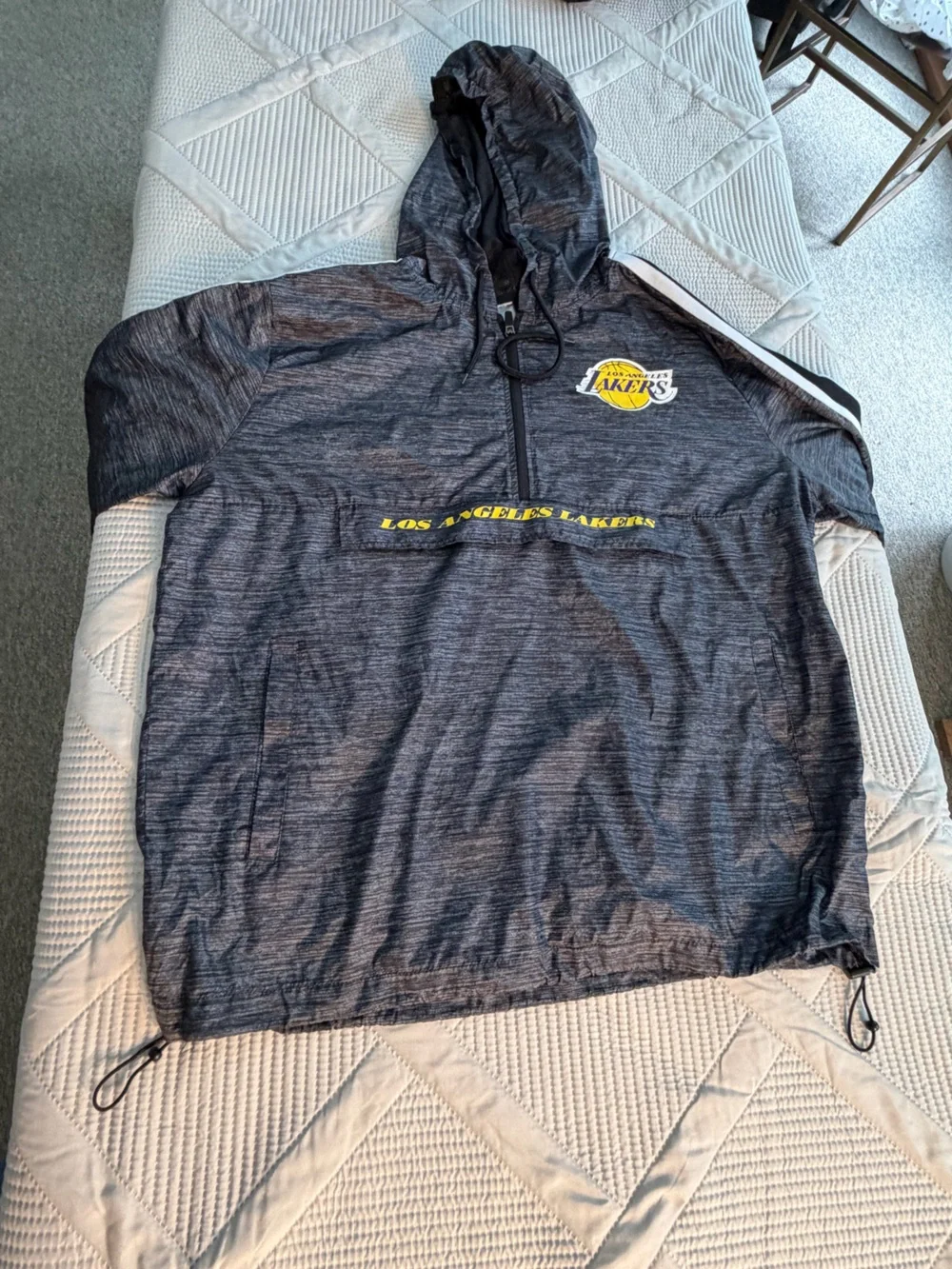 NBA LA Lakers Lightweight Windbreaker Men's Sz Large, Like New Sporty